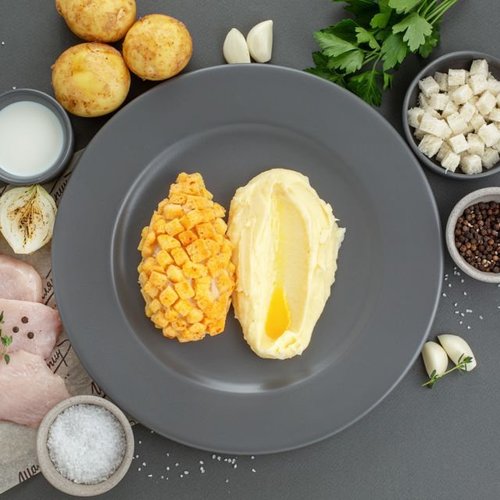 Котлета пожарская с картофельным пюре (250 г)